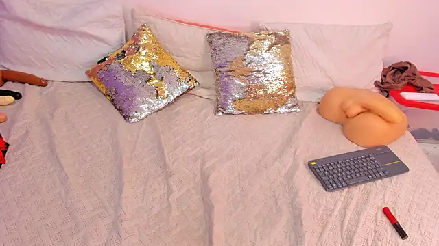 Snapshot of cookplleaser chatting on February 13, 2026, 11:39 am cookplleaser online show from February 13, 2026, 11:39 am