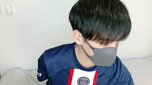 Snapshot of itsme_LEON chatting on February 8, 2026, 1:03 pm itsme LEON online show from February 8, 2026, 1:03 pm