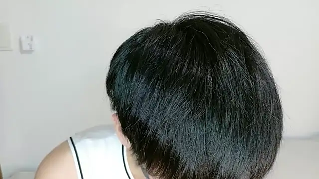 Snapshot of itsme_LEON chatting on February 11, 2026, 1:05 pm itsme LEON online show from February 11, 2026, 1:05 pm