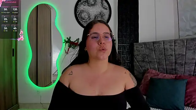 Snapshot of April1_sc chatting on December 1, 2025, 8:47 pm April1 sc online show from December 1, 2025, 8:47 pm