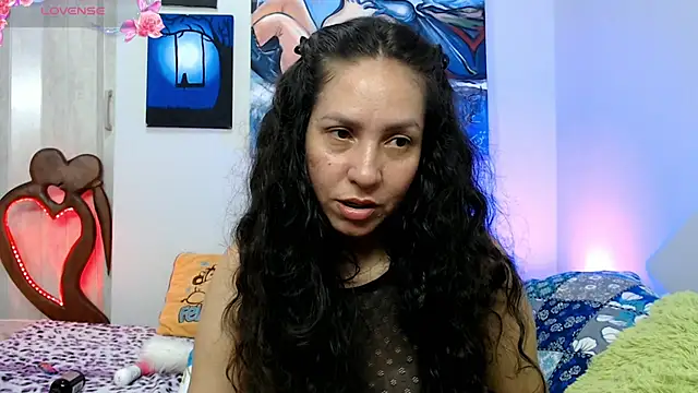 naihroby online show from December 1, 2025, 10:26 pm