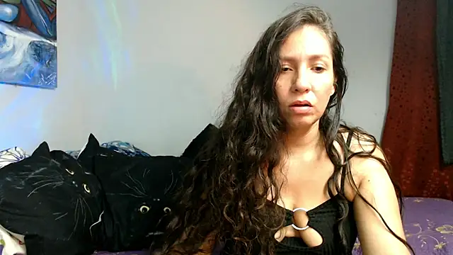 naihroby online show from June 23, 2026, 4:32 am
