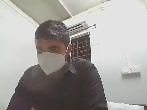 Ishan003 online show from February 13, 2025, 5:01 pm