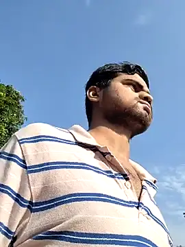Ishan003 online show from June 25, 2026, 2:33 am