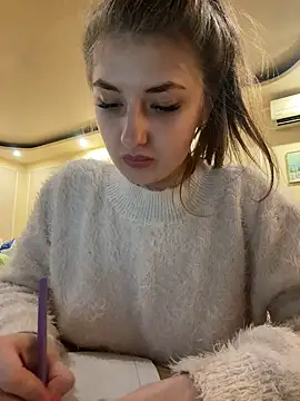 Snapshot of sexyy_girl_ chatting on December 20, 2024, 3:10 pm sexyy girl  online show from December 20, 2024, 3:10 pm