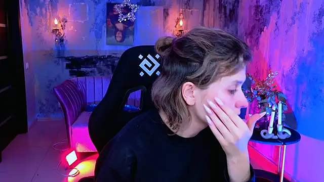 LolaAsmus online show from December 31, 2024, 7:10 am