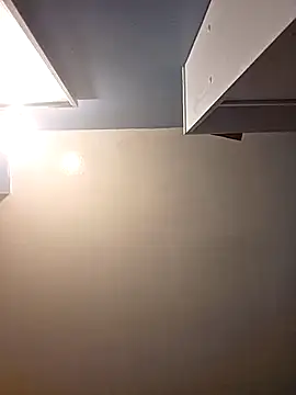 Jovende28 online show from November 3, 2025, 11:33 am