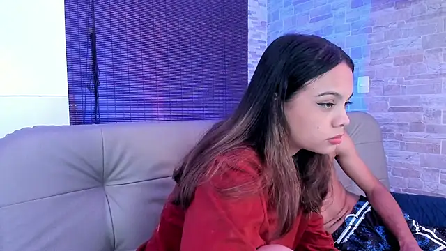 miaa lux online show from March 7, 2025, 9:59 pm