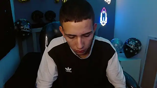 JackSwan18 online show from January 4, 2025, 7:02 pm