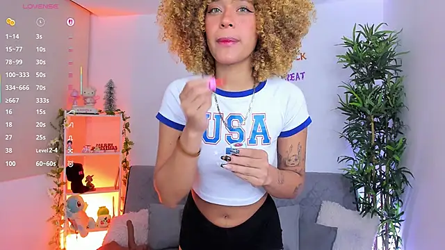 natty romanof 18 online show from November 7, 2025, 10:26 am