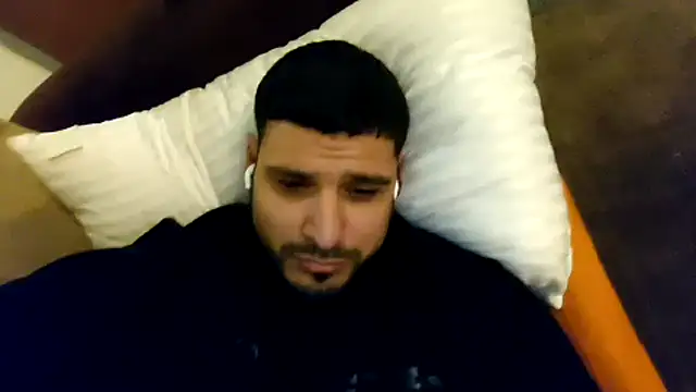 Snapshot of Insaneskillzz69 chatting on February 19, 2025, 2:01 pm Insaneskillzz69 online show from February 19, 2025, 2:01 pm