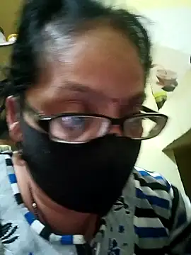 heenage online show from January 11, 2025, 1:32 pm