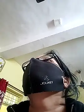 heenage online show from January 12, 2025, 4:21 am