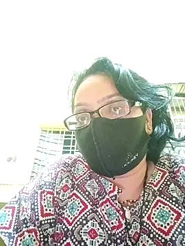 heenage online show from February 12, 2025, 5:37 pm