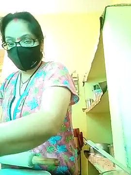 heenage online show from February 25, 2025, 5:52 am