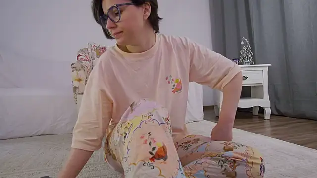 Snapshot of SophieeRain chatting on January 12, 2026, 4:45 pm SophieeRain online show from January 12, 2026, 4:45 pm