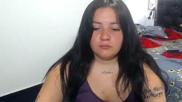 Snapshot of shopyymessyy chatting on December 19, 2024, 6:01 pm shopyymessyy online show from December 19, 2024, 6:01 pm