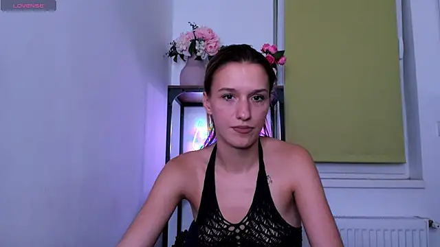 Snapshot of LaraStone69 chatting on September 17, 2025, 7:15 pm LaraStone69 online show from September 17, 2025, 7:15 pm