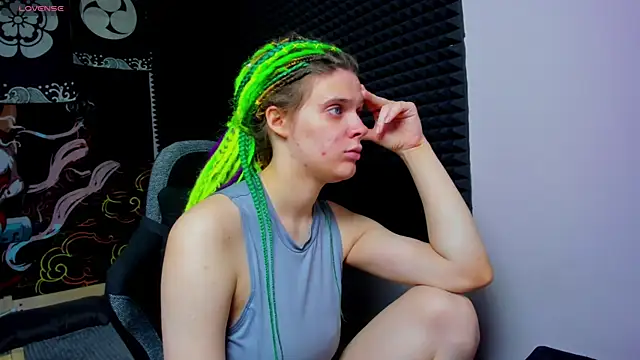 KIKI Krash online show from October 13, 2025, 10:15 am