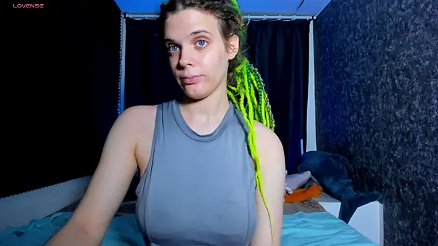 KIKI Krash online show from November 6, 2025, 11:44 am