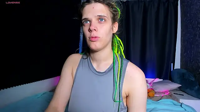 KIKI Krash online show from November 9, 2025, 10:35 am