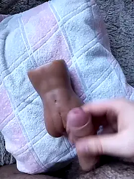 mattarm3122 online show from December 27, 2024, 3:04 pm