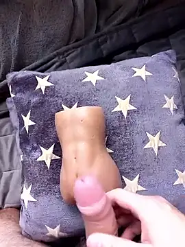 mattarm3122 online show from October 7, 2025, 12:24 pm