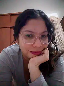 Carliina Soussa online show from March 26, 2026, 11:43 pm