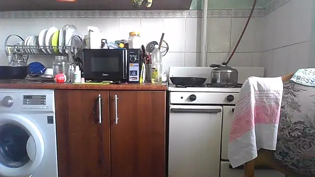 Snapshot of MikaKors chatting on February 1, 2025, 5:49 am MikaKors online show from February 1, 2025, 5:49 am