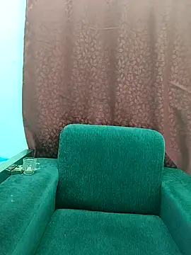 Cute Kritika online show from April 17, 2026, 4:04 am