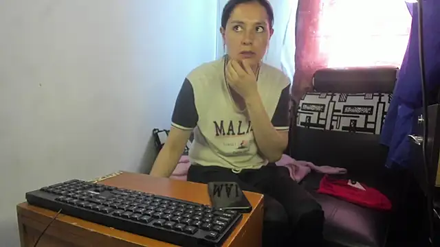 Snapshot of Nathaly_love96 chatting on May 15, 2026, 6:59 pm Nathaly love96 online show from May 15, 2026, 6:59 pm