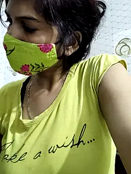 Snapshot of illay_love chatting on February 20, 2025, 12:47 pm illay love online show from February 20, 2025, 12:47 pm