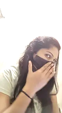 Snapshot of illay_love chatting on March 1, 2025, 5:38 pm illay love online show from March 1, 2025, 5:38 pm