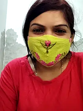 Snapshot of illay_love chatting on March 2, 2025, 6:37 am illay love online show from March 2, 2025, 6:37 am
