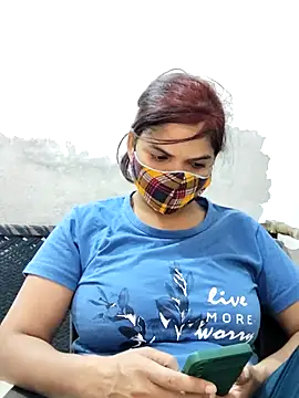 Snapshot of illay_love chatting on October 15, 2025, 5:18 am illay love online show from October 15, 2025, 5:18 am