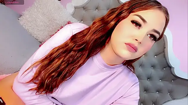 Snapshot of Sophia-Isabella chatting on February 17, 2025, 10:58 pm Sophia-Isabella online show from February 17, 2025, 10:58 pm