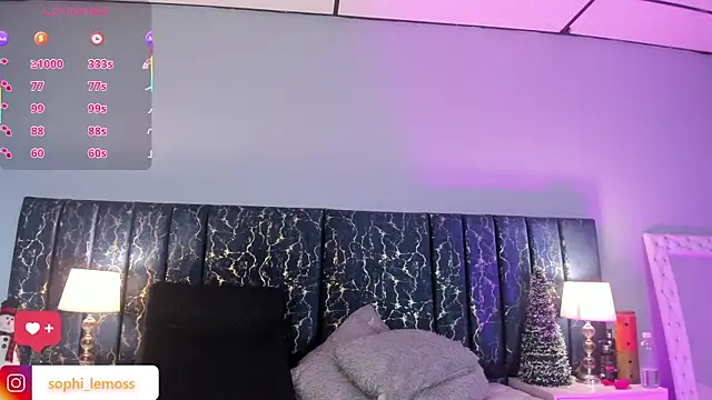 Sophia Lemos online show from December 22, 2025, 1:52 pm