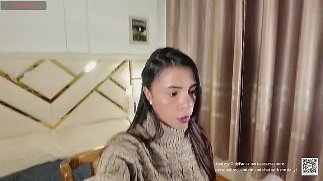 Snapshot of carolineamber_ chatting on November 14, 2025, 2:43 am carolineamber online show from November 14, 2025, 2:43 am