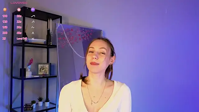 elfinvibes online show from March 18, 2025, 6:03 am