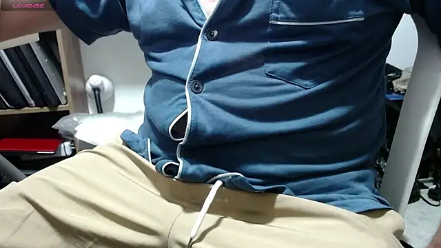 Snapshot of Jhonatan_Morales_S chatting on February 26, 2026, 4:44 am Jhonatan Morales S online show from February 26, 2026, 4:44 am