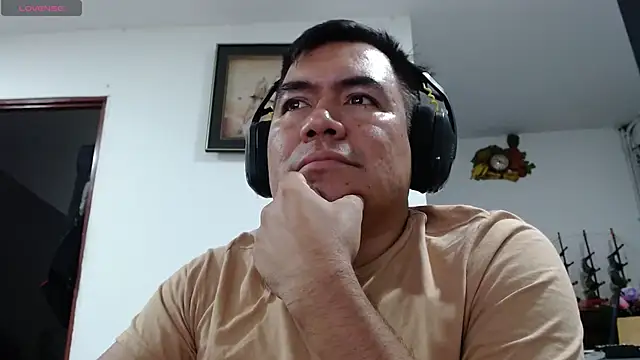 Snapshot of Jhonatan_Morales_S chatting on March 5, 2026, 4:19 am Jhonatan Morales S online show from March 5, 2026, 4:19 am