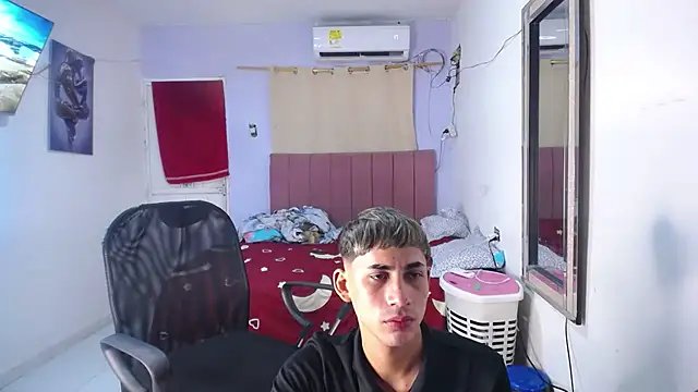 boy latino sex online show from November 2, 2025, 4:59 am