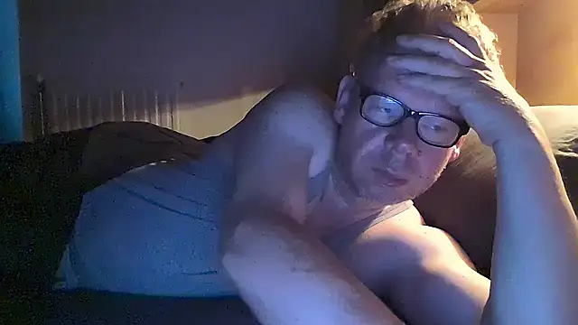 Snapshot of kinkyslet8 chatting on June 14, 2026, 5:20 am kinkyslet8 online show from June 14, 2026, 5:20 am