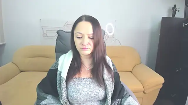 AngellLika online show from February 19, 2026, 1:40 pm