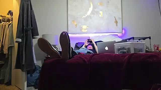 Snapshot of ChillzPnp chatting on October 18, 2025, 9:59 pm ChillzPnp online show from October 18, 2025, 9:59 pm