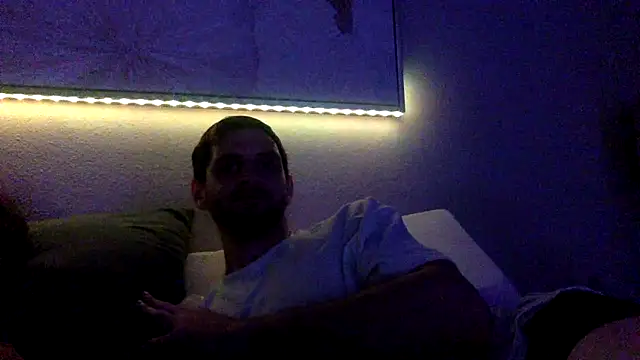 Snapshot of ChillzPnp chatting on November 18, 2025, 5:01 am ChillzPnp online show from November 18, 2025, 5:01 am