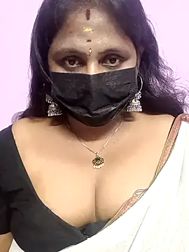 Snapshot of rithikka chatting on March 1, 2026, 4:42 pm rithikka online show from March 1, 2026, 4:42 pm