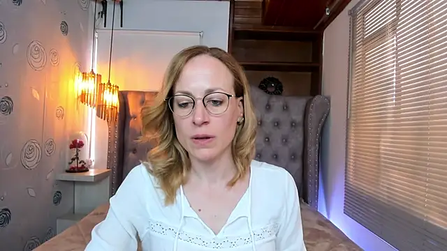 Snapshot of SammySanders chatting on February 7, 2025, 7:38 pm SammySanders online show from February 7, 2025, 7:38 pm