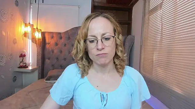 Snapshot of SammySanders chatting on March 6, 2025, 5:11 pm SammySanders online show from March 6, 2025, 5:11 pm