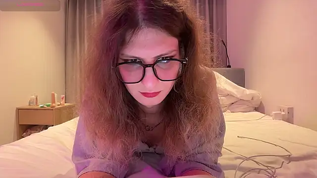 Alice Pinkhead online show from June 12, 2026, 10:03 am